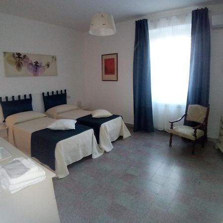 Corsomessina64 Bed & Breakfast Crotone Ngoại thất bức ảnh